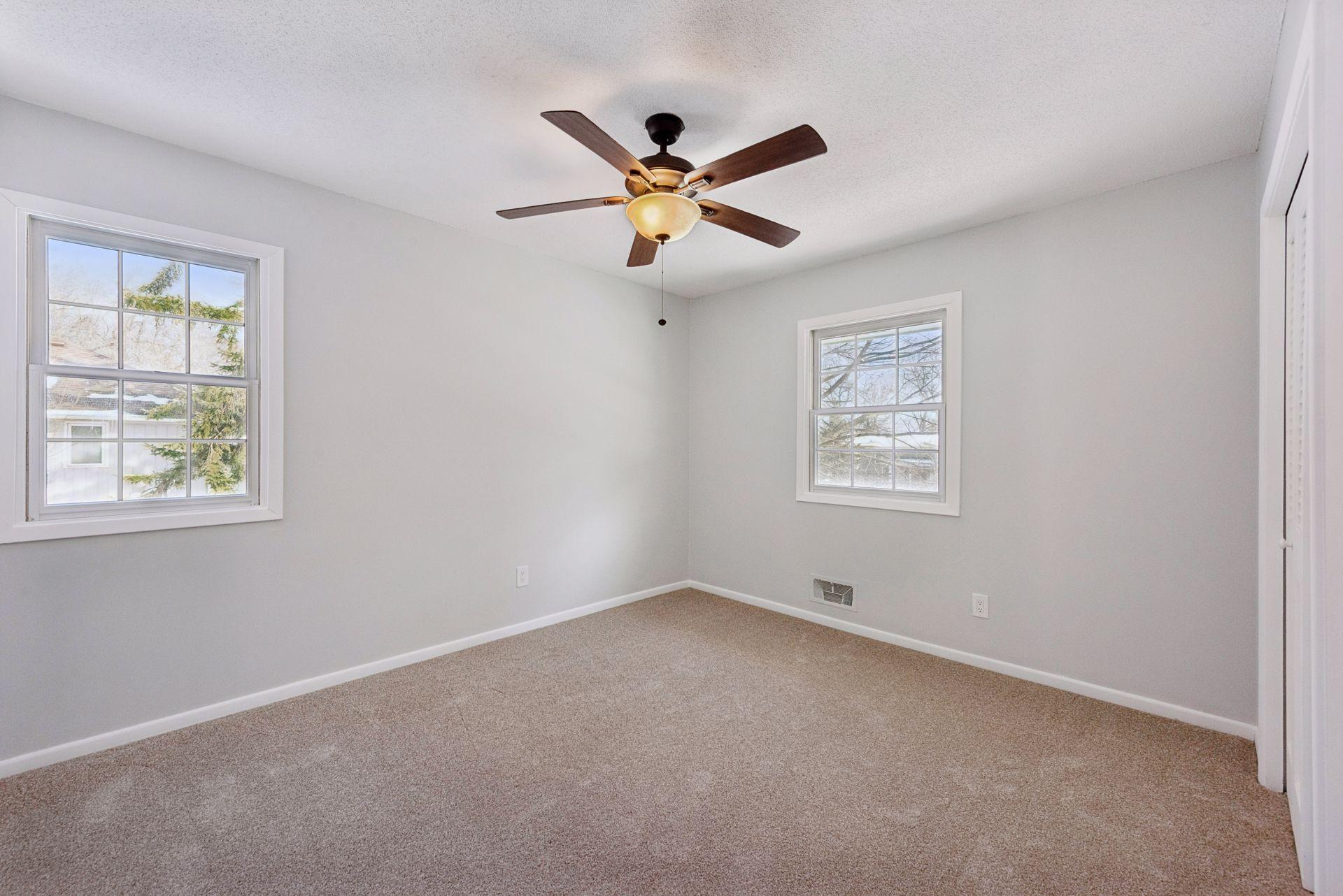 5570 & 5580 Shorewood Lane Property Photo 42