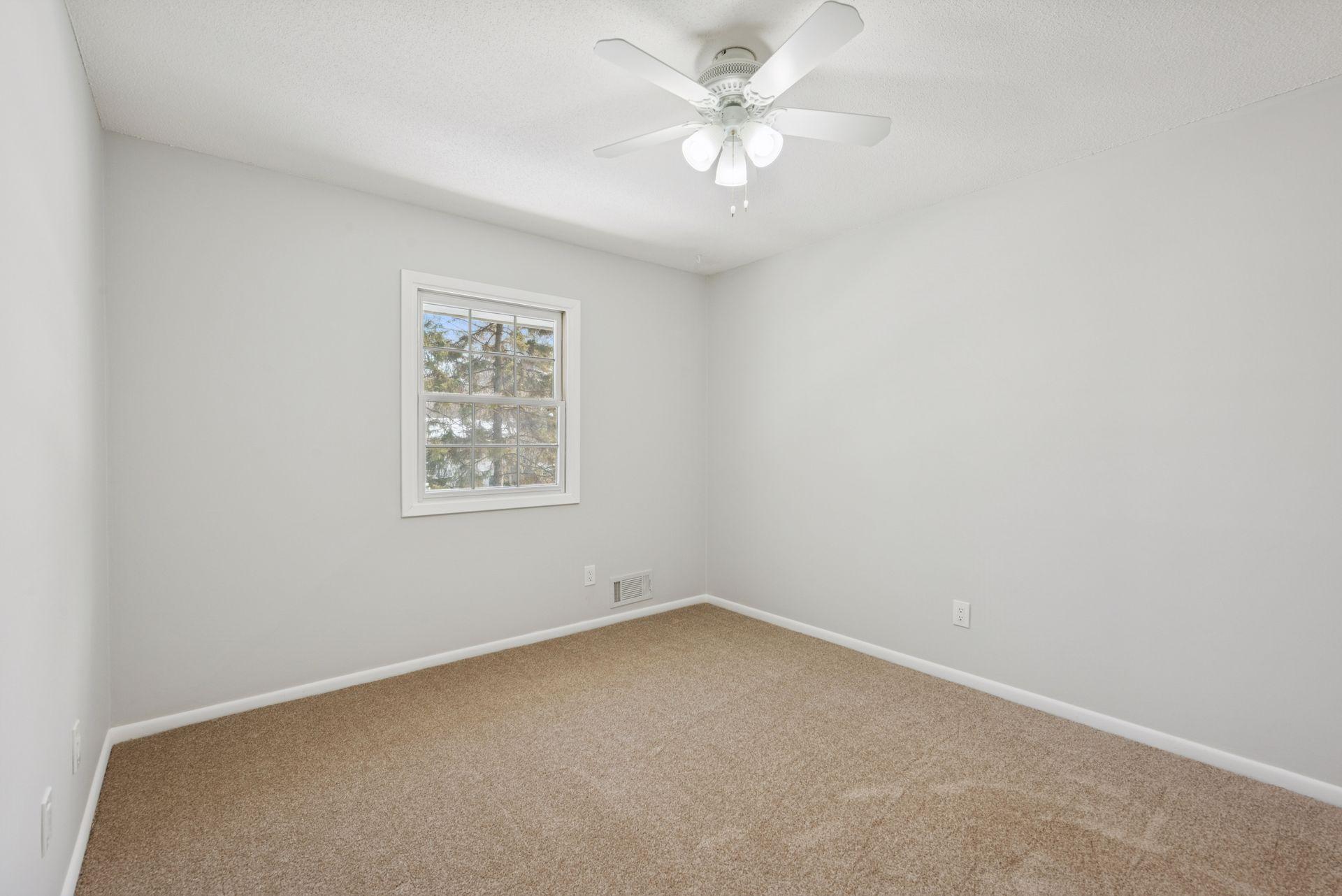 5570 & 5580 Shorewood Lane Property Photo 46