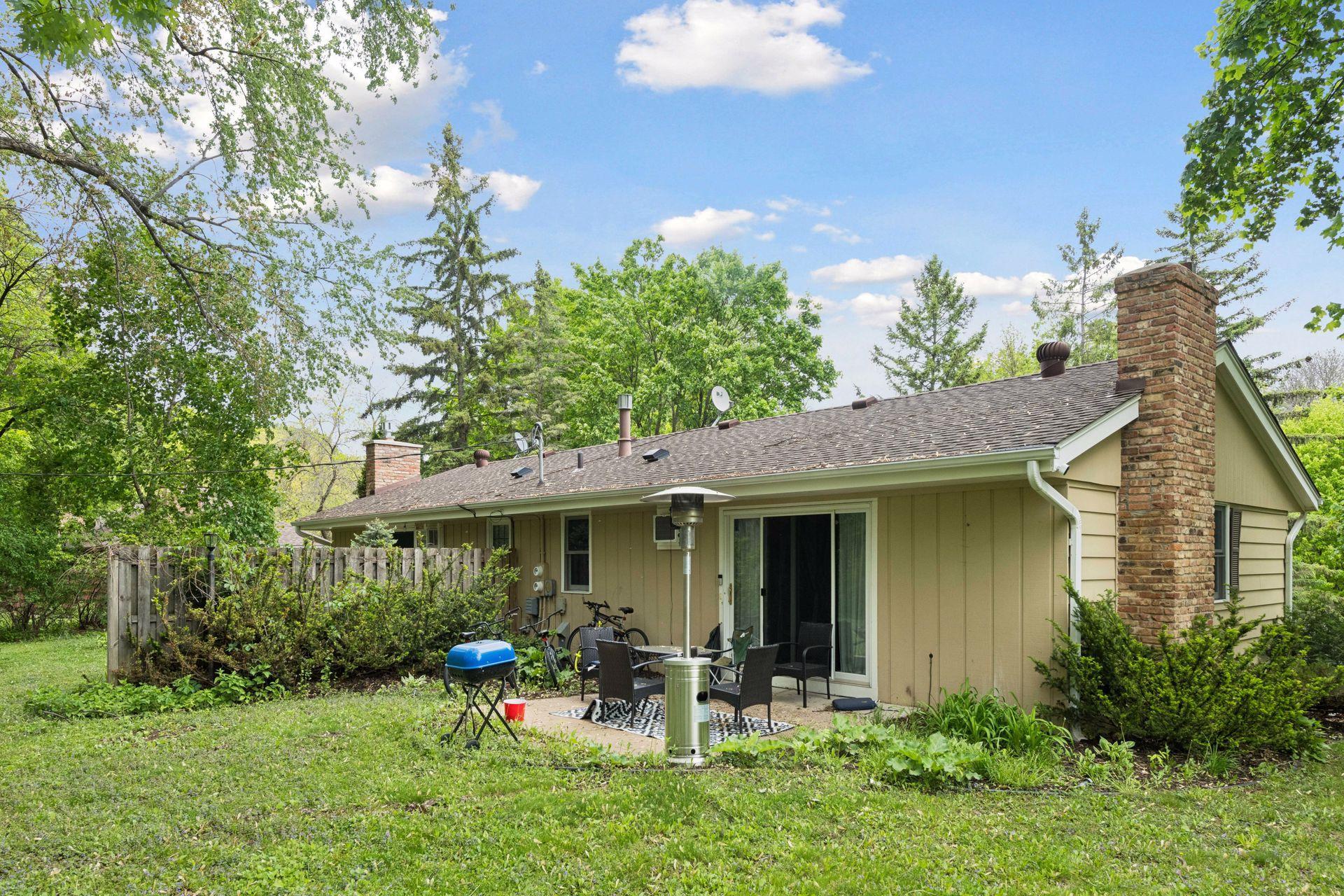 5570 & 5580 Shorewood Lane Property Photo 48