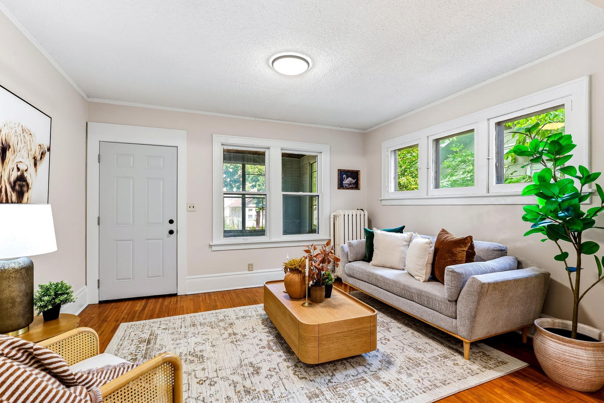 706 Fuller Avenue Property Photo 4
