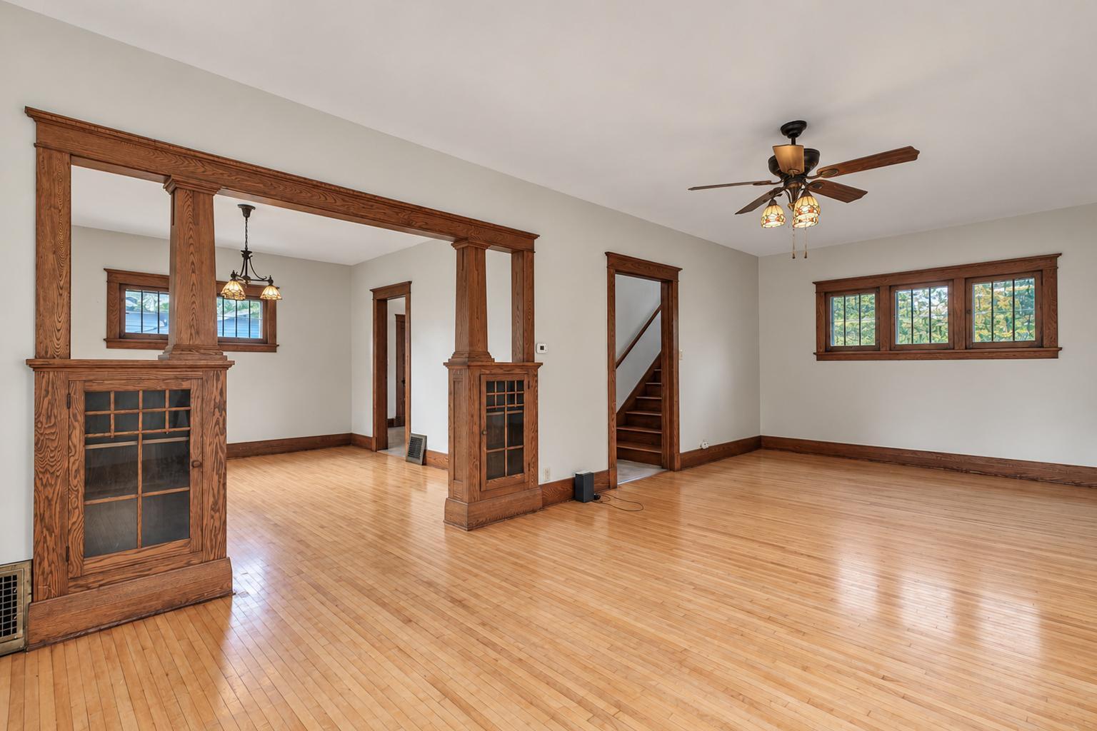 214 Broadway Street Property Photo 8