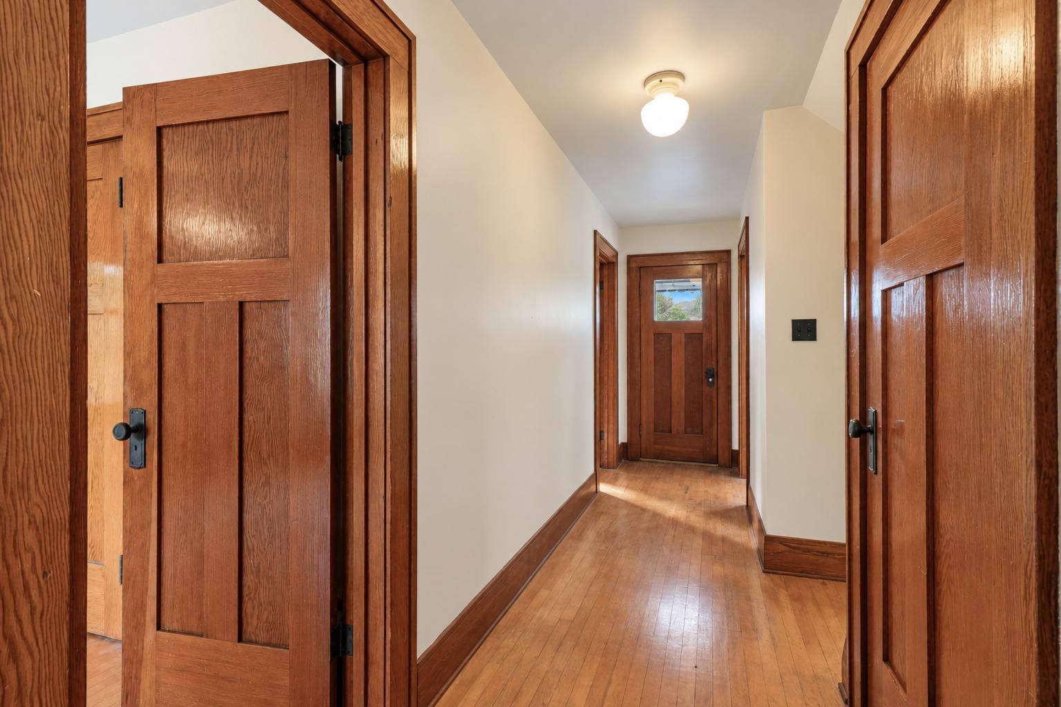 214 Broadway Street Property Photo 28