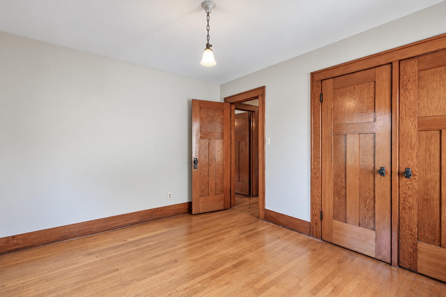 214 Broadway Street Property Photo 32