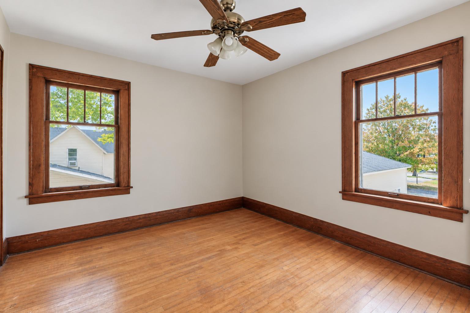 214 Broadway Street Property Photo 38