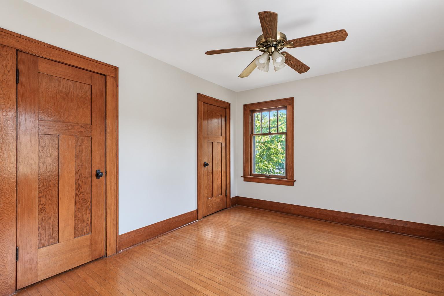 214 Broadway Street Property Photo 39