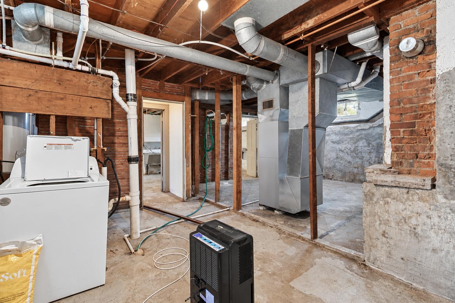214 Broadway Street Property Photo 51