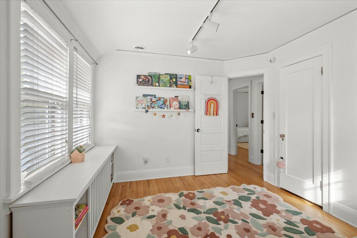 1753 Bayard Avenue Property Photo 28