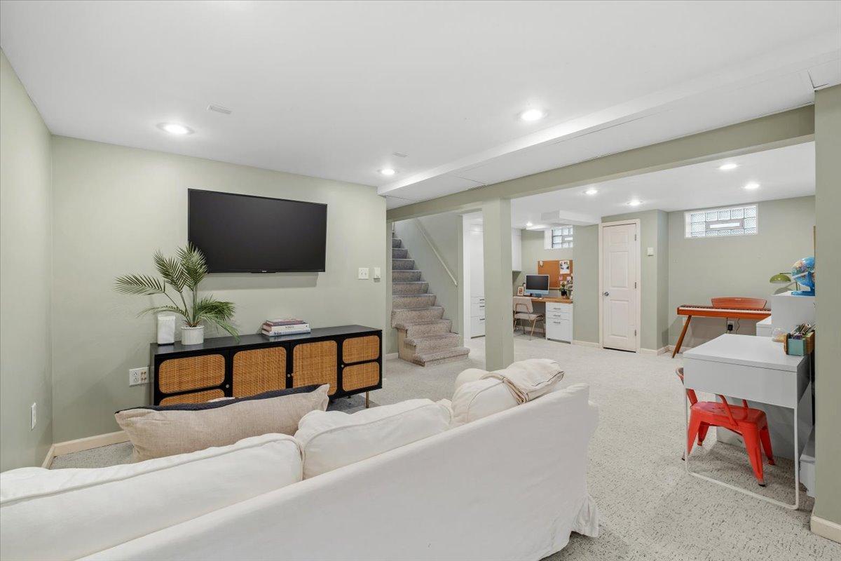 1753 Bayard Avenue Property Photo 30