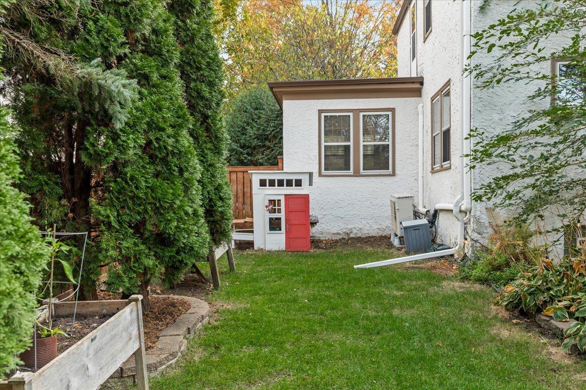 1753 Bayard Avenue Property Photo 39