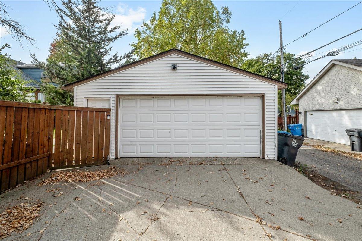 1753 Bayard Avenue Property Photo 44