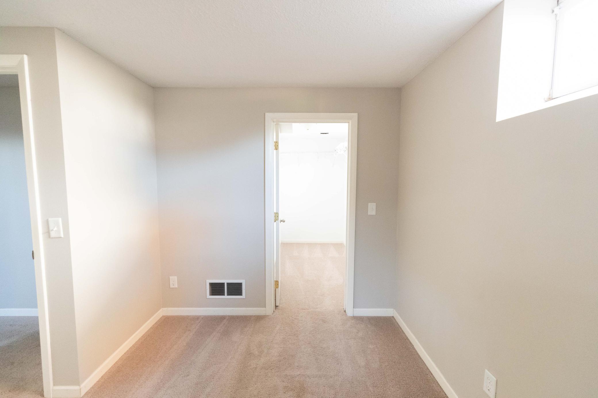 625 Rosswood Lane Property Photo 33
