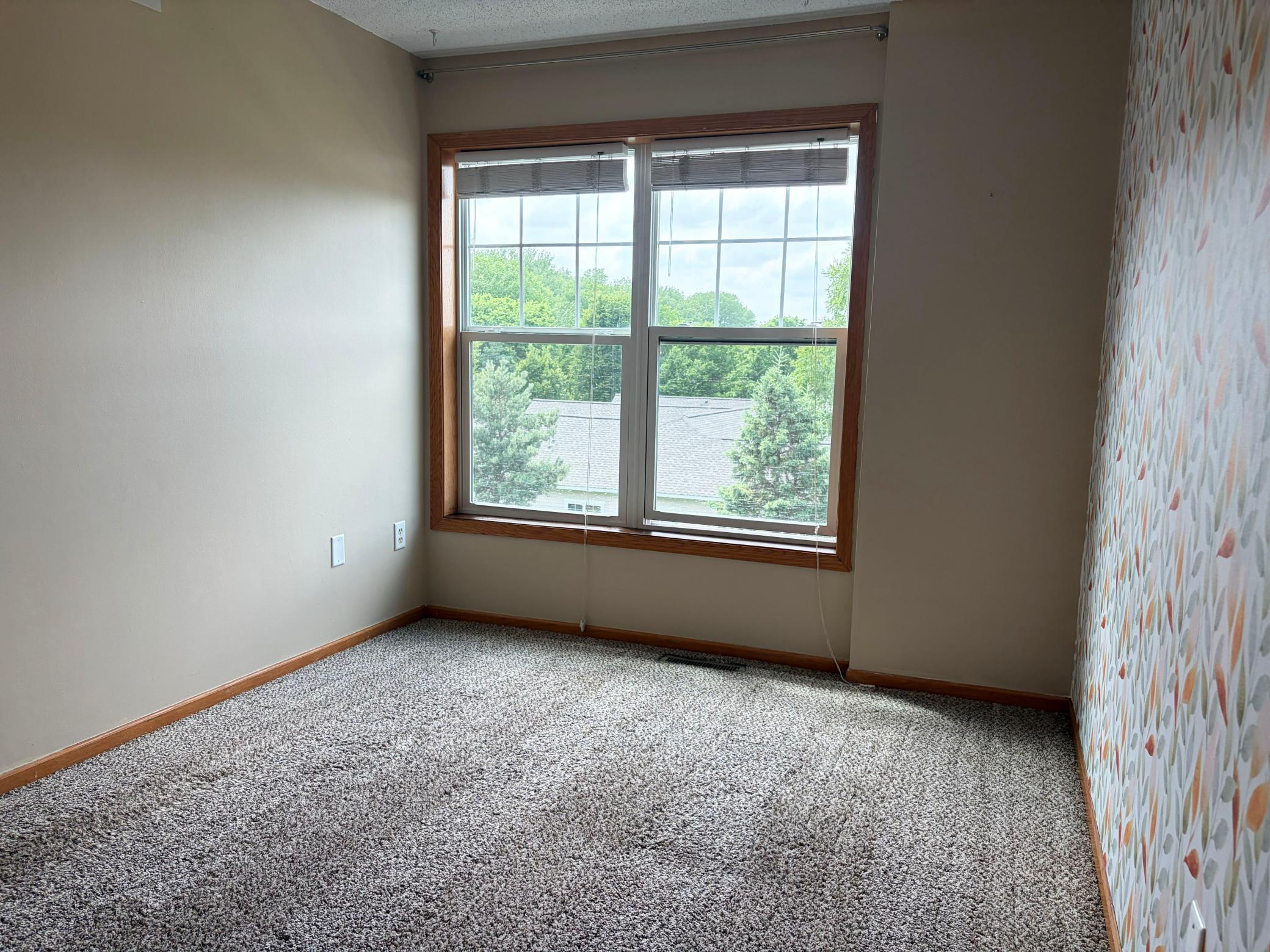 1087 Barclay Street Property Photo 34