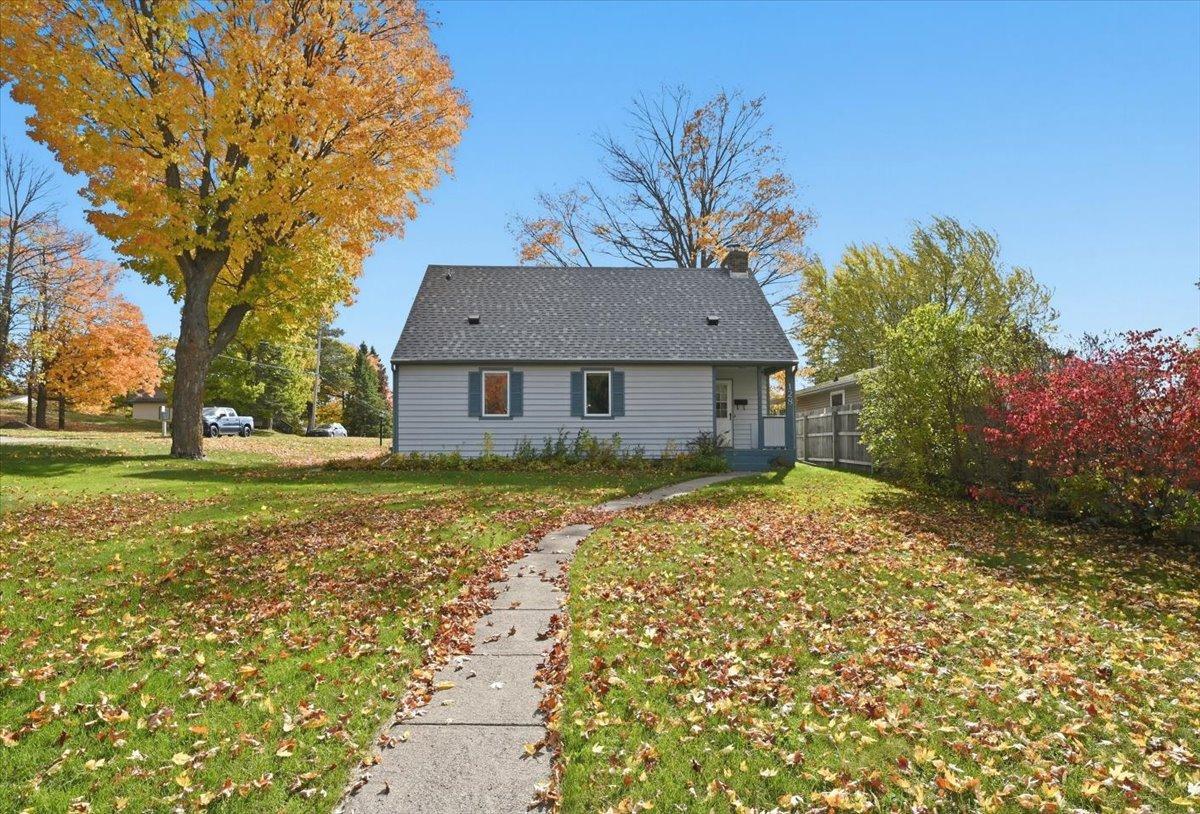 128 E Mankato Street Property Photo 5