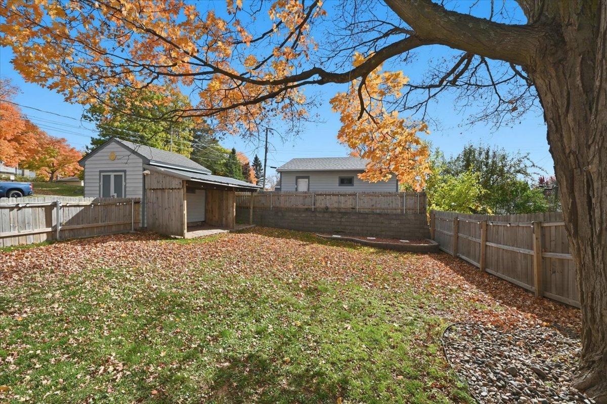 128 E Mankato Street Property Photo 31