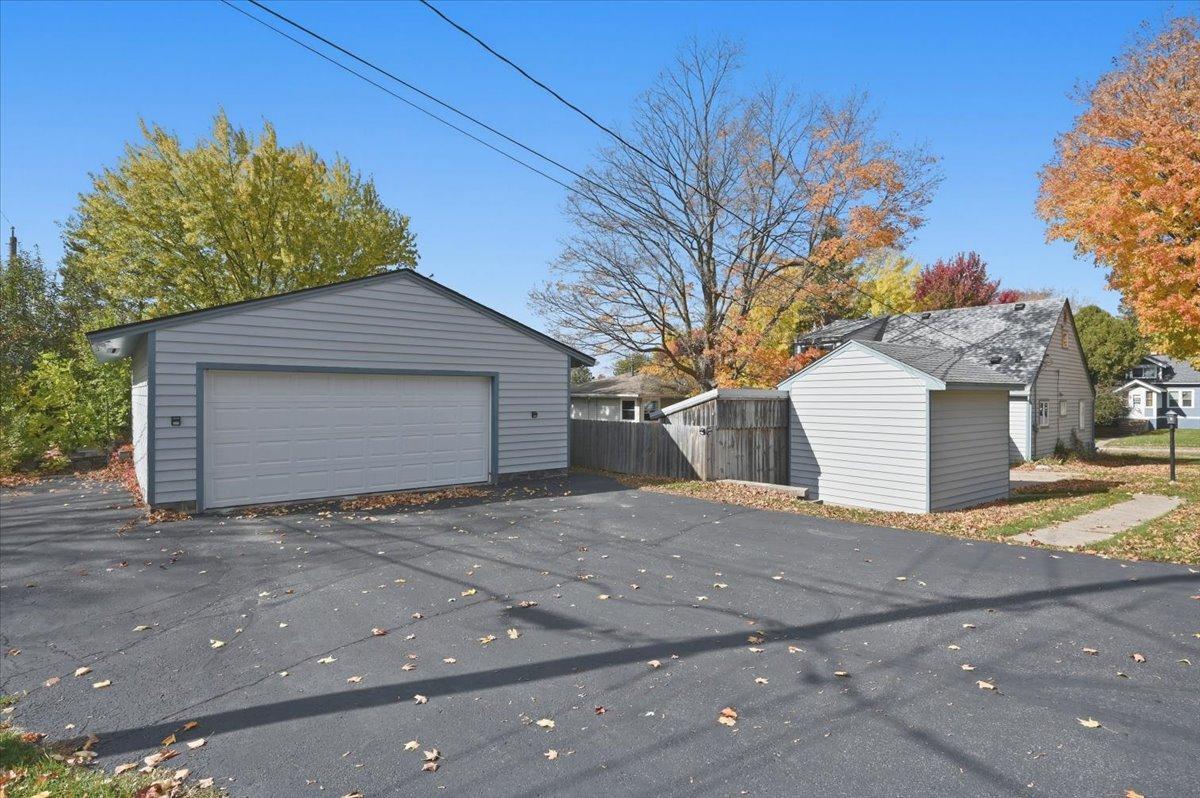 128 E Mankato Street Property Photo 34