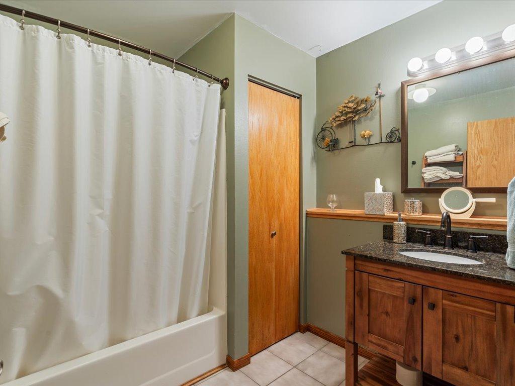 13158 Meredith Drive Property Photo 10