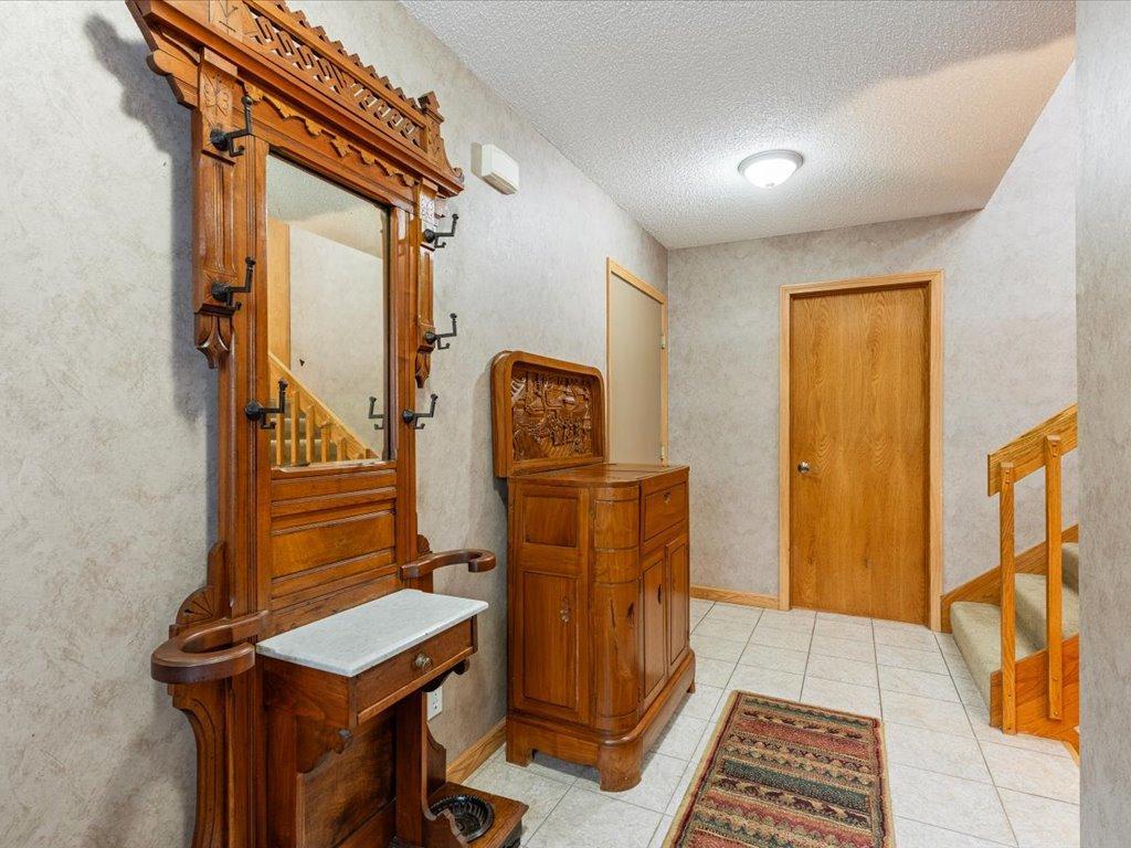 13158 Meredith Drive Property Photo 21