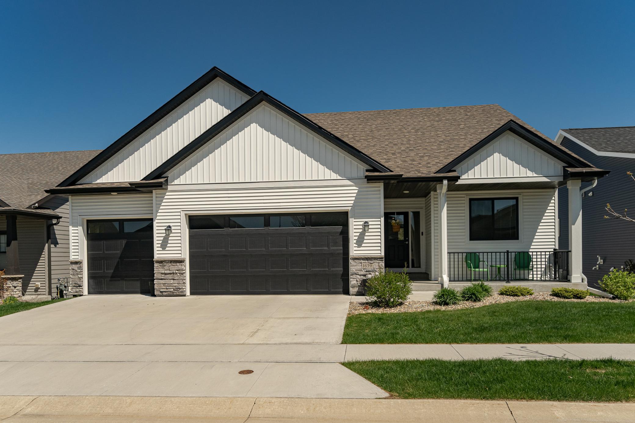 1639 Hadley Creek Drive Ne Property Photo 1