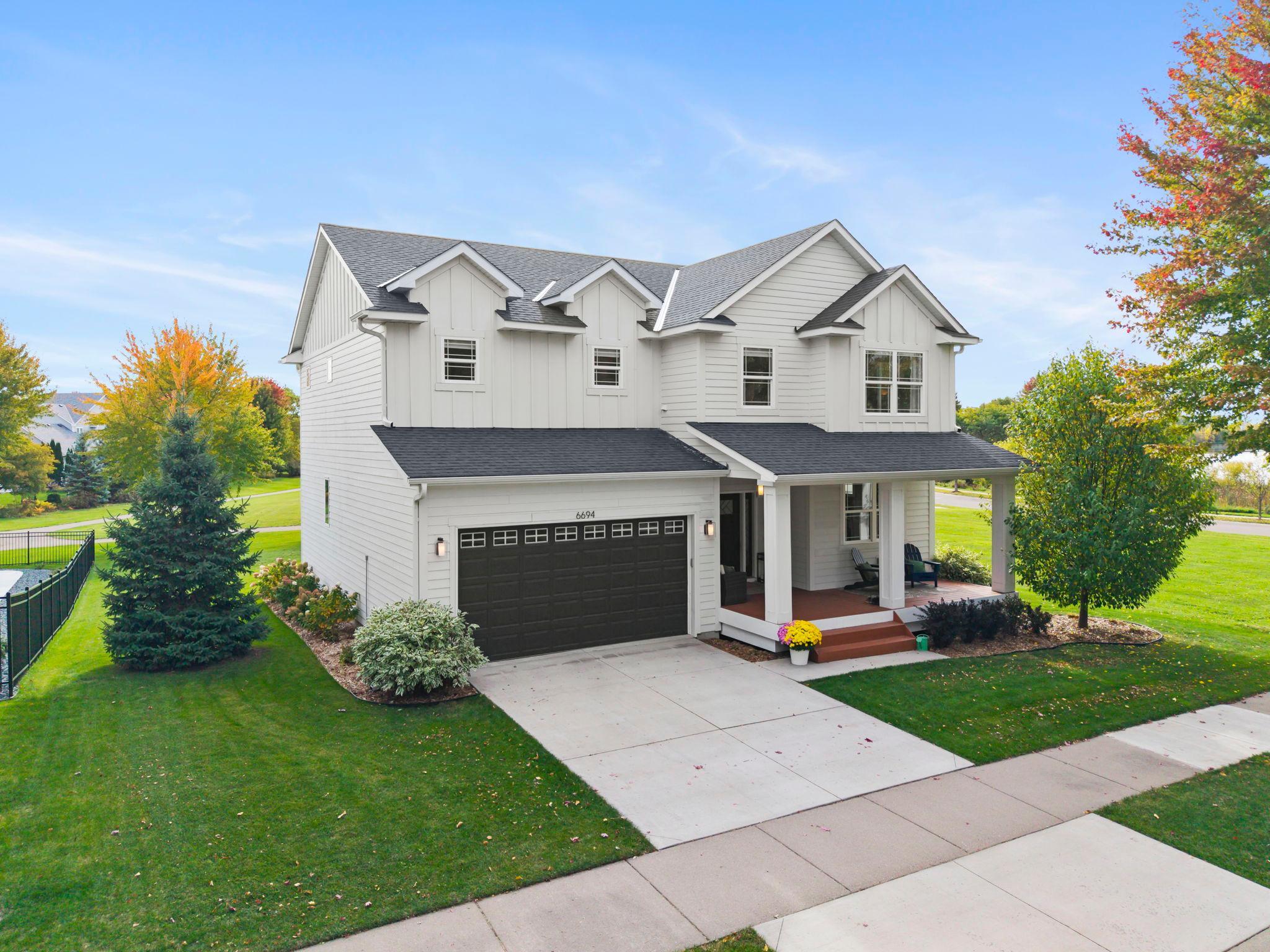 6694 Lakeview Circle Ne Property Photo 1