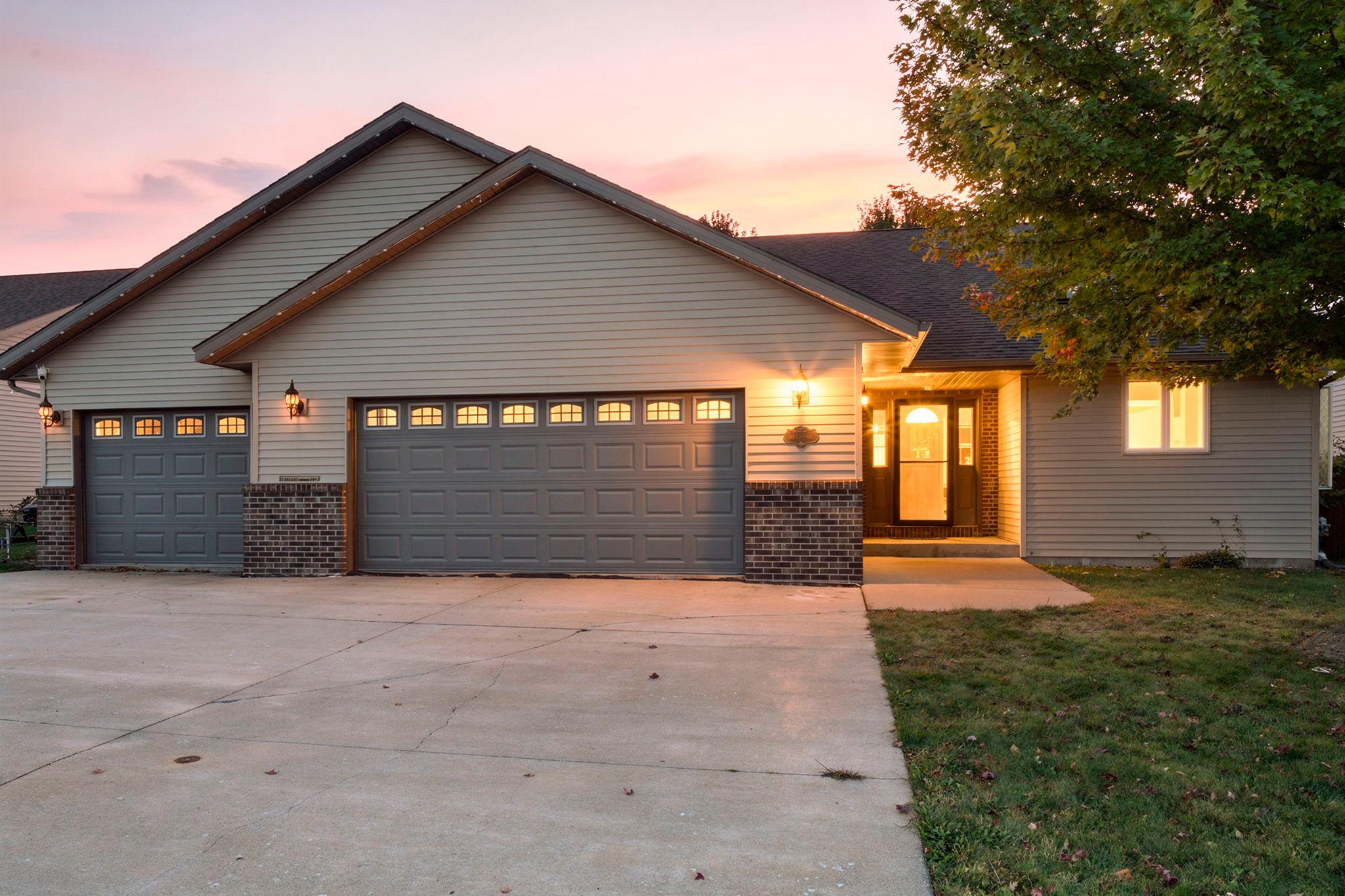 113 Quinion Drive Property Photo 1