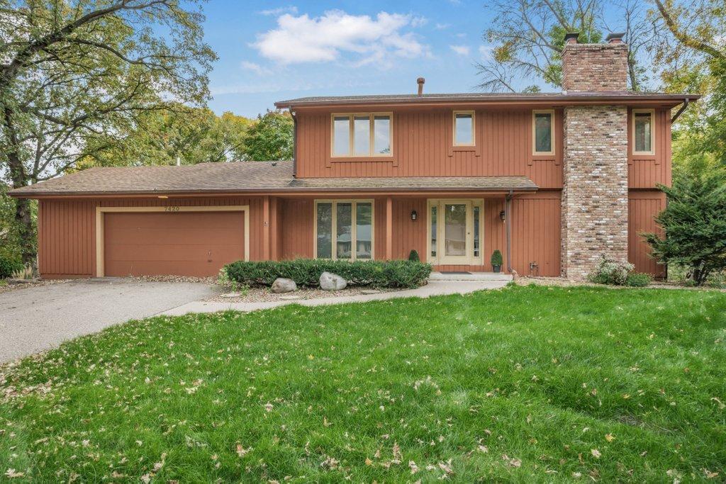 7420 Hyde Park Circle Property Photo 1
