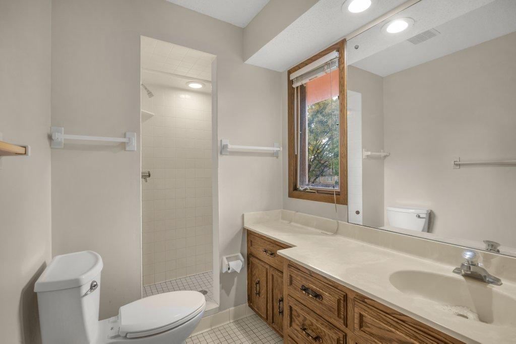 7420 Hyde Park Circle Property Photo 21
