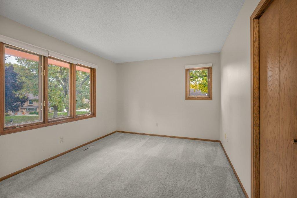 7420 Hyde Park Circle Property Photo 23