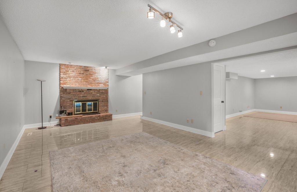 7420 Hyde Park Circle Property Photo 28