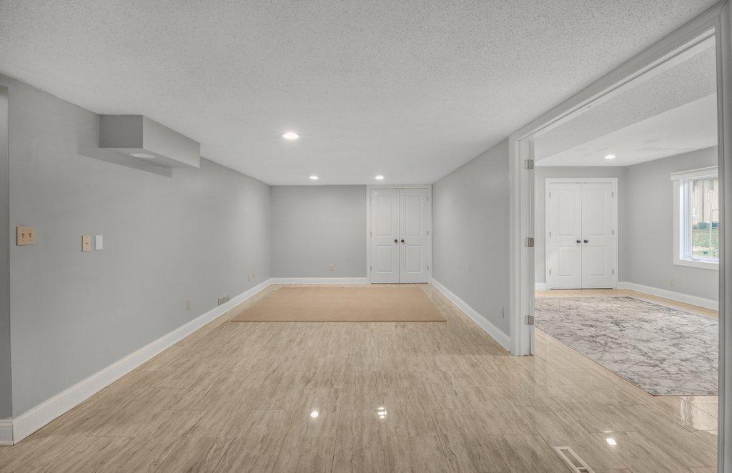 7420 Hyde Park Circle Property Photo 29