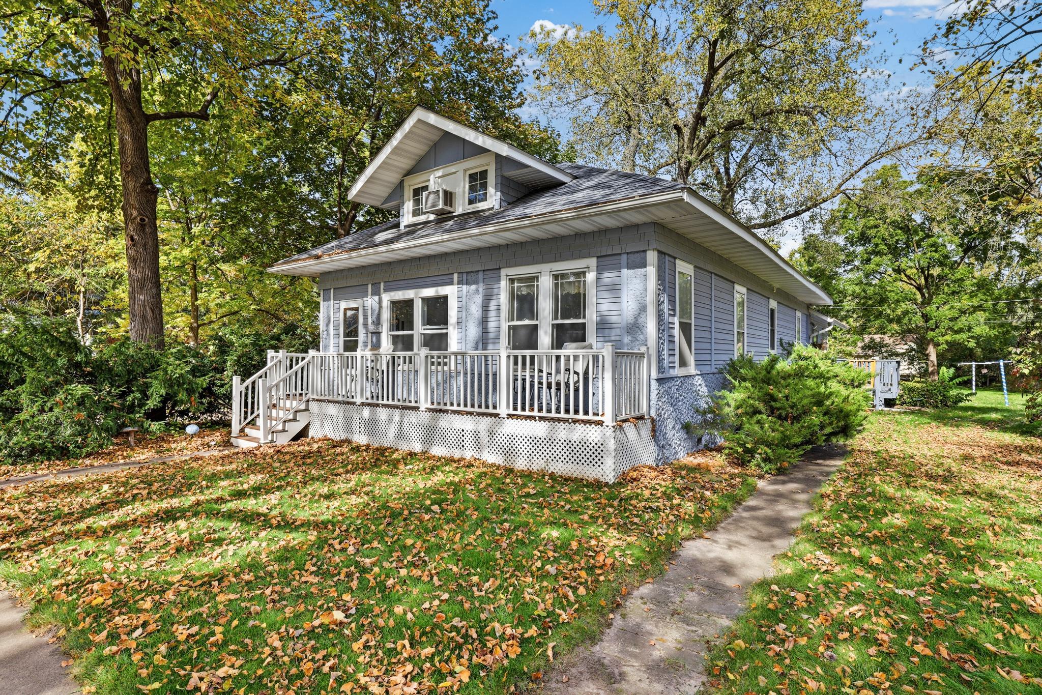 533 E Maple Street Property Photo 1