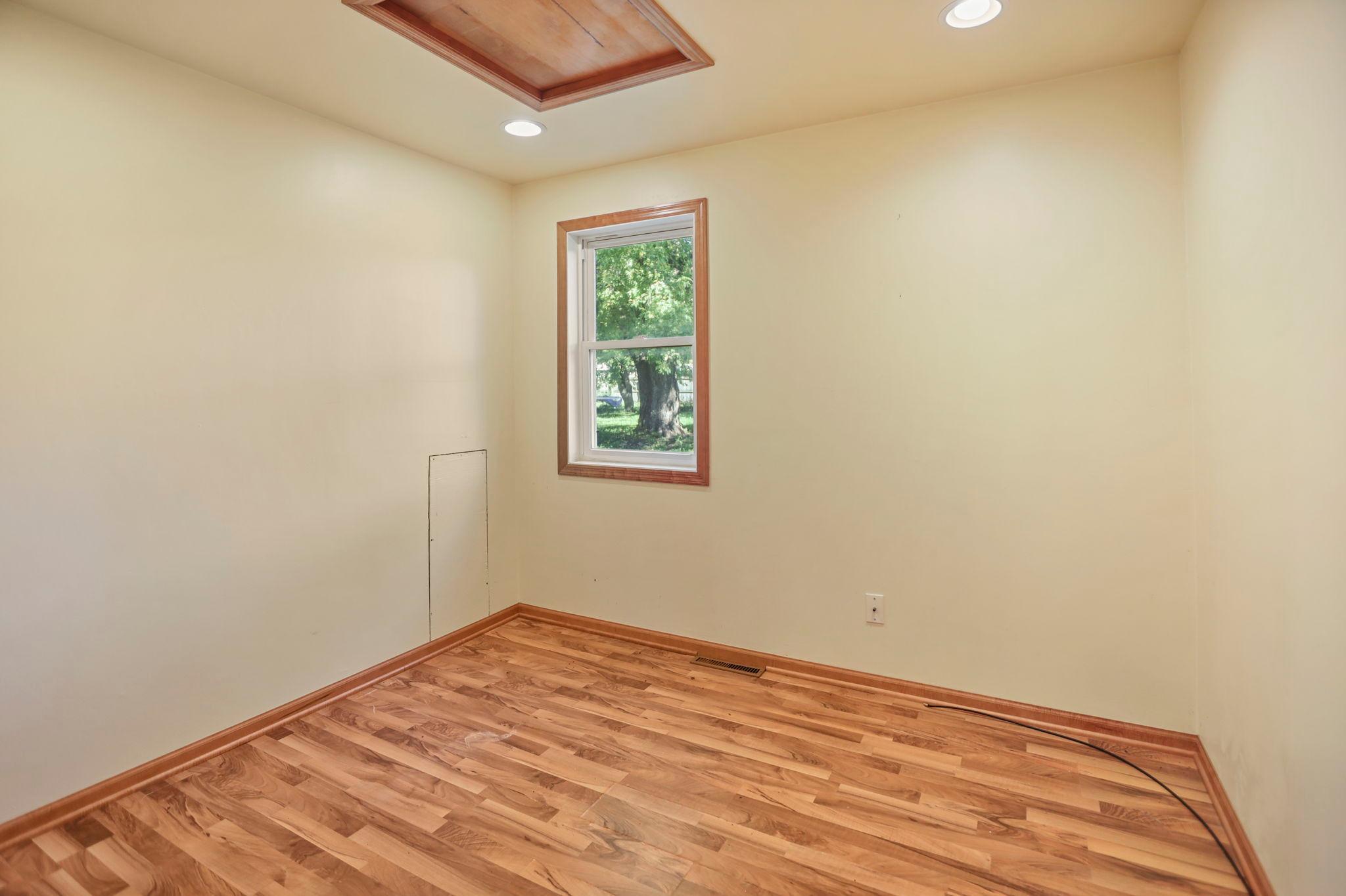 106 3rd Street N Property Photo 10
