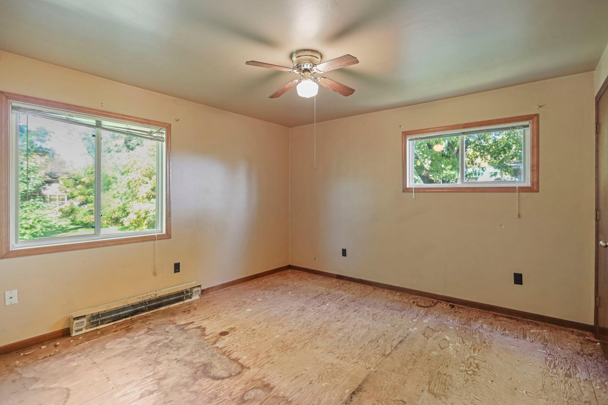 106 3rd Street N Property Photo 18