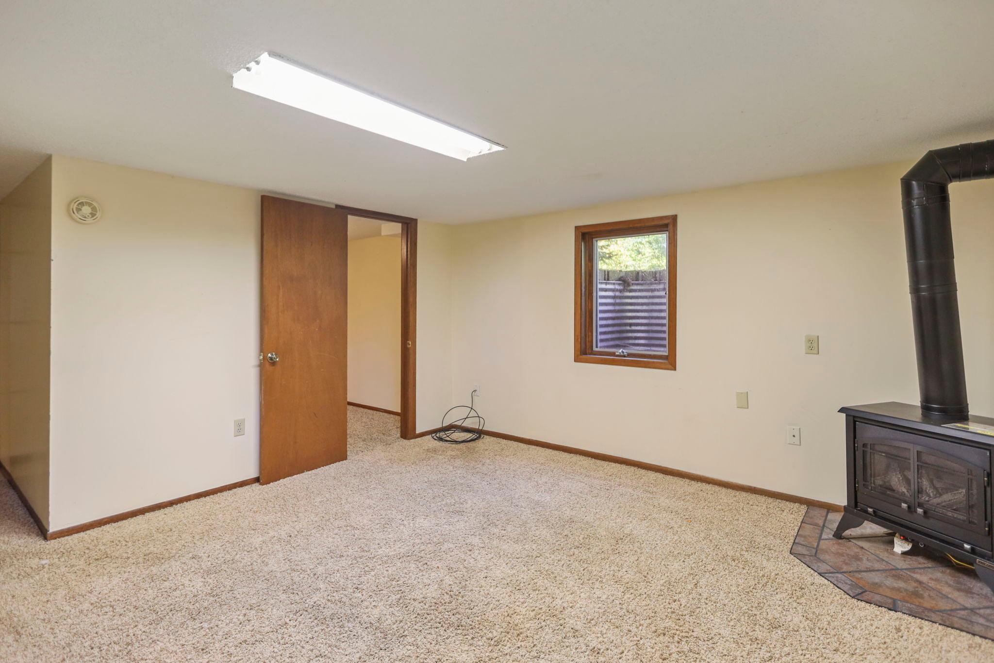 106 3rd Street N Property Photo 23
