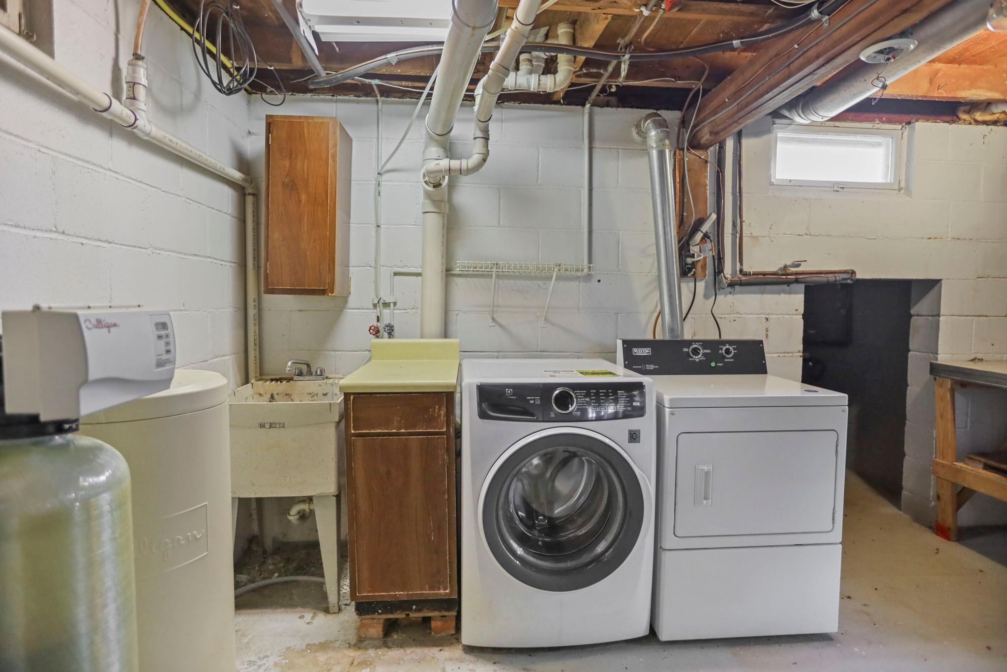 106 3rd Street N Property Photo 28