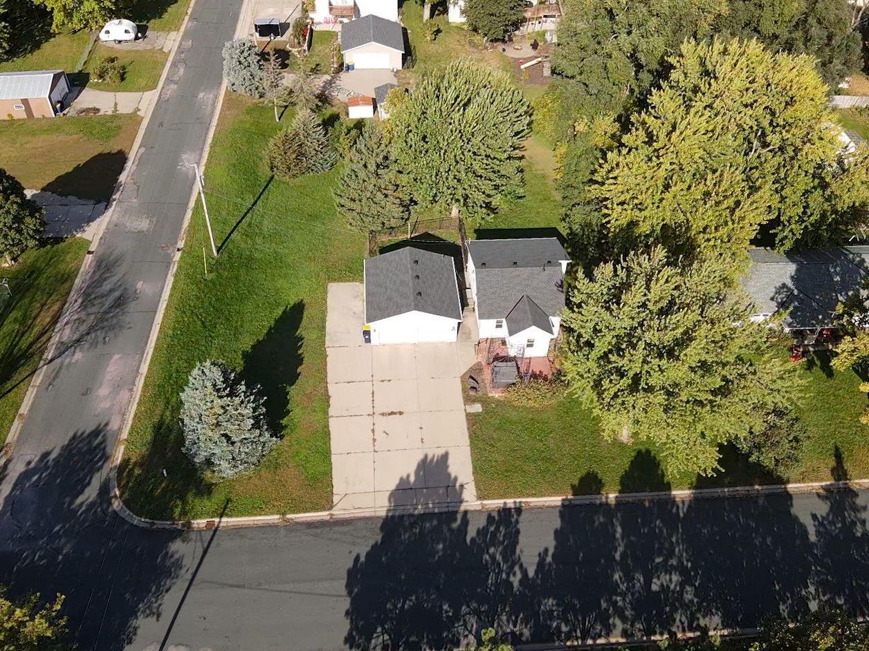 106 3rd Street N Property Photo 44