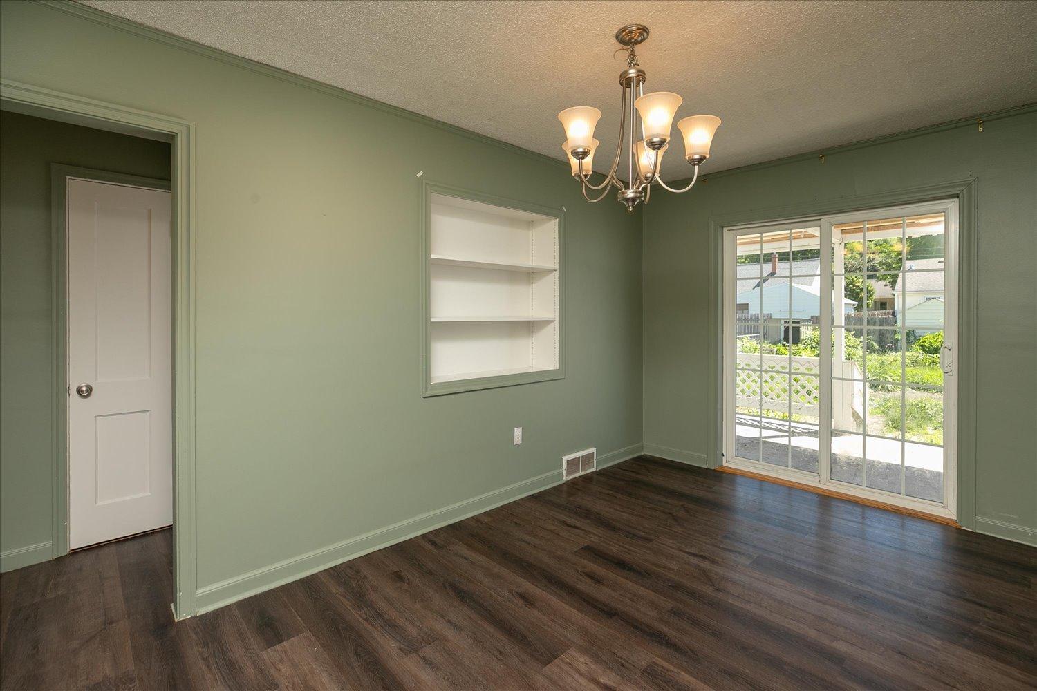 1108 12th Avenue Ne Property Photo 6