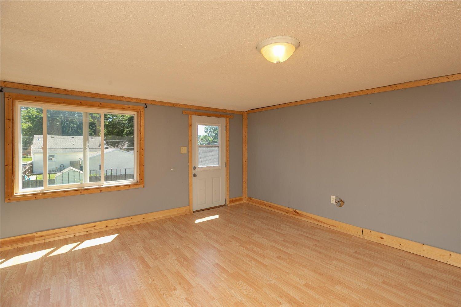 1108 12th Avenue Ne Property Photo 17