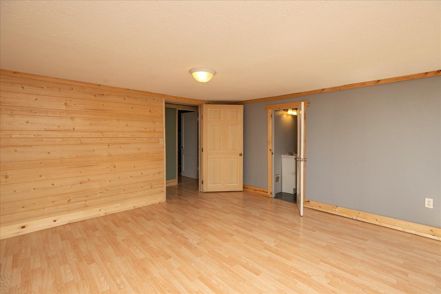1108 12th Avenue Ne Property Photo 18