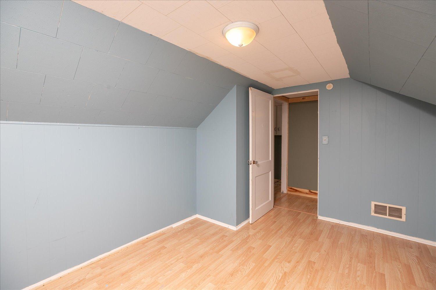 1108 12th Avenue Ne Property Photo 20