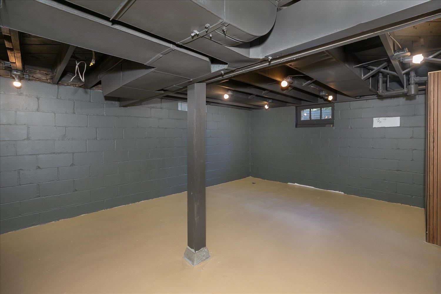 1108 12th Avenue Ne Property Photo 22