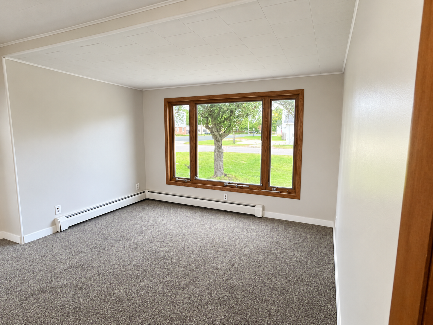 101 E Front Street Property Photo 7
