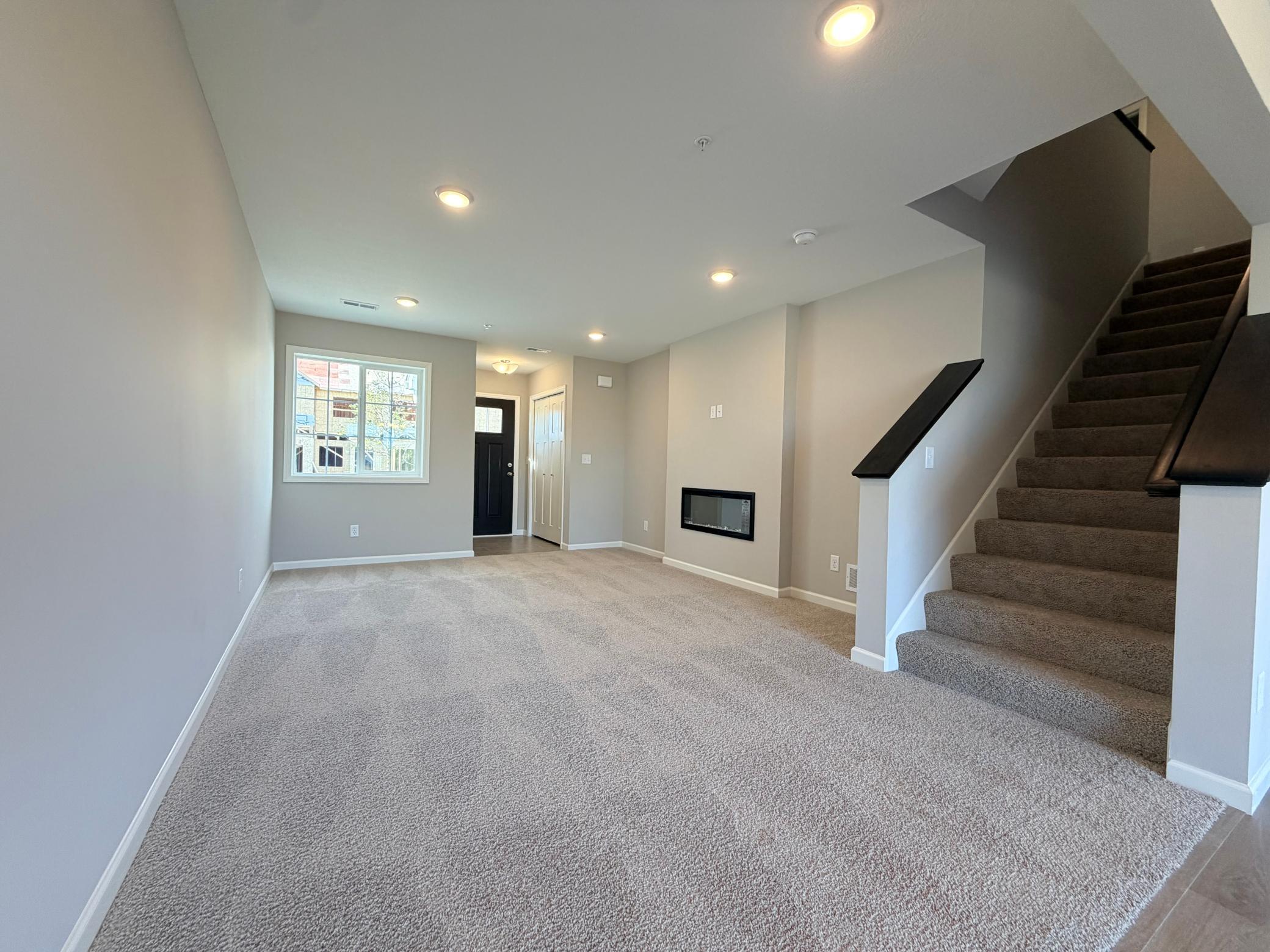 8824 Riverstone Avenue Ne Property Photo 2