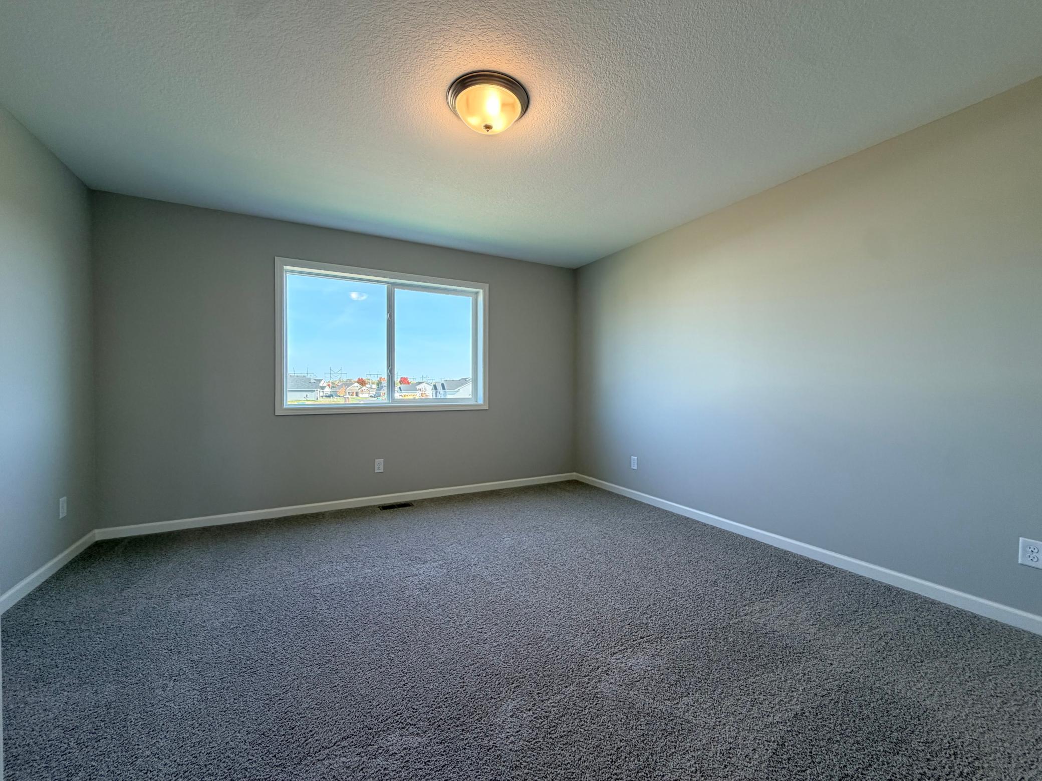 8824 Riverstone Avenue Ne Property Photo 20