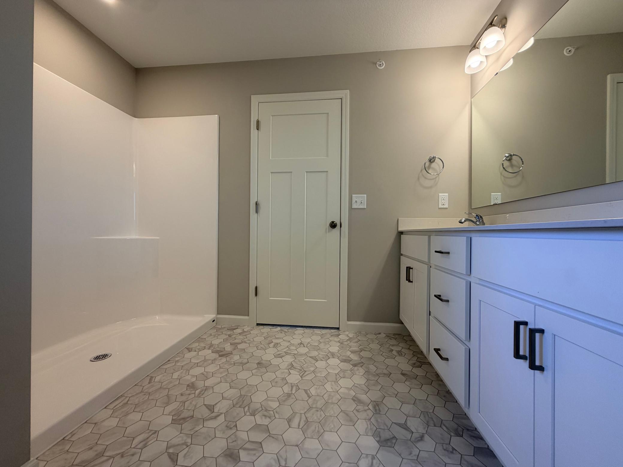 8824 Riverstone Avenue Ne Property Photo 23