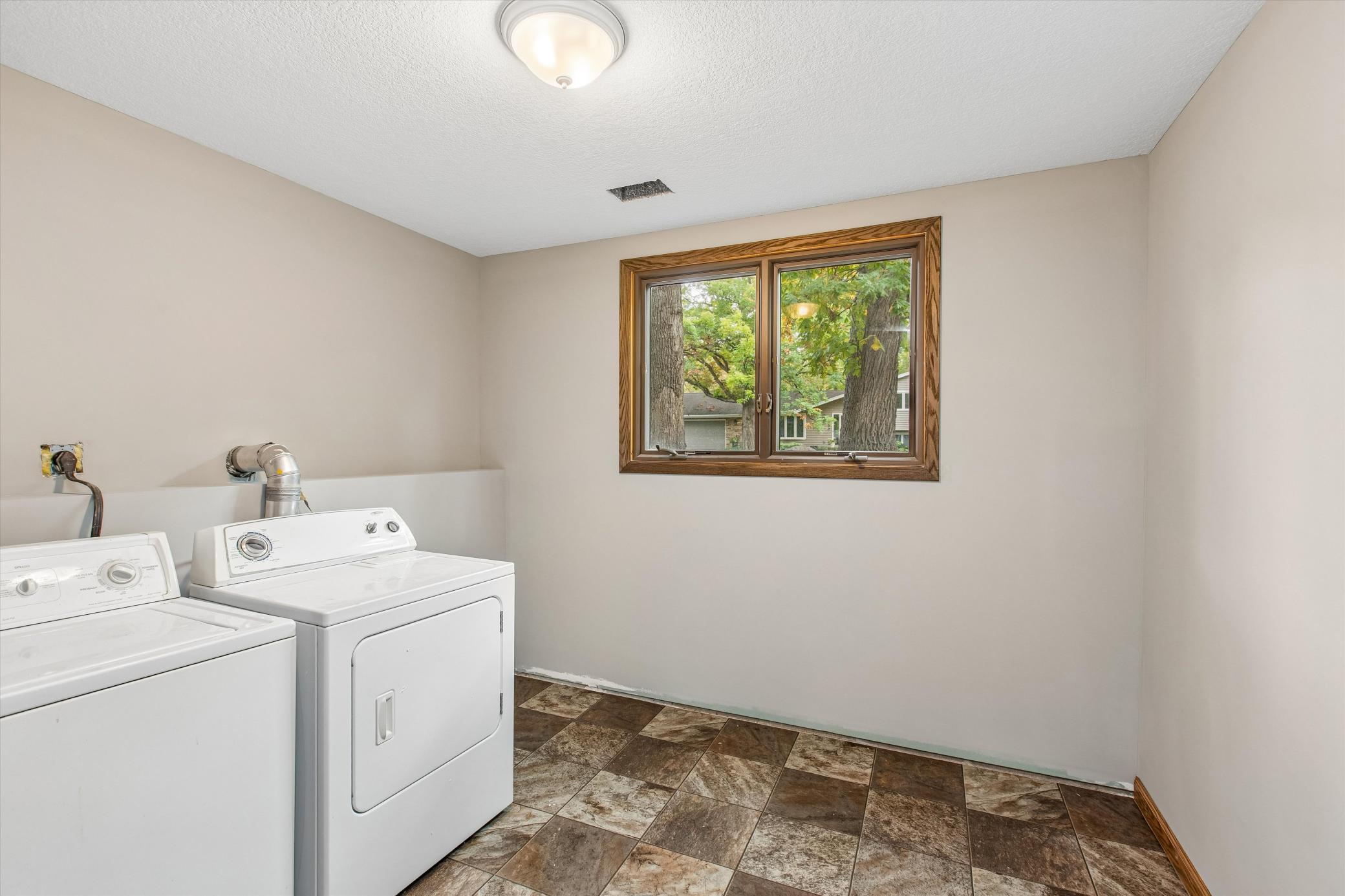 1335 Ches Mar Lane Property Photo 31