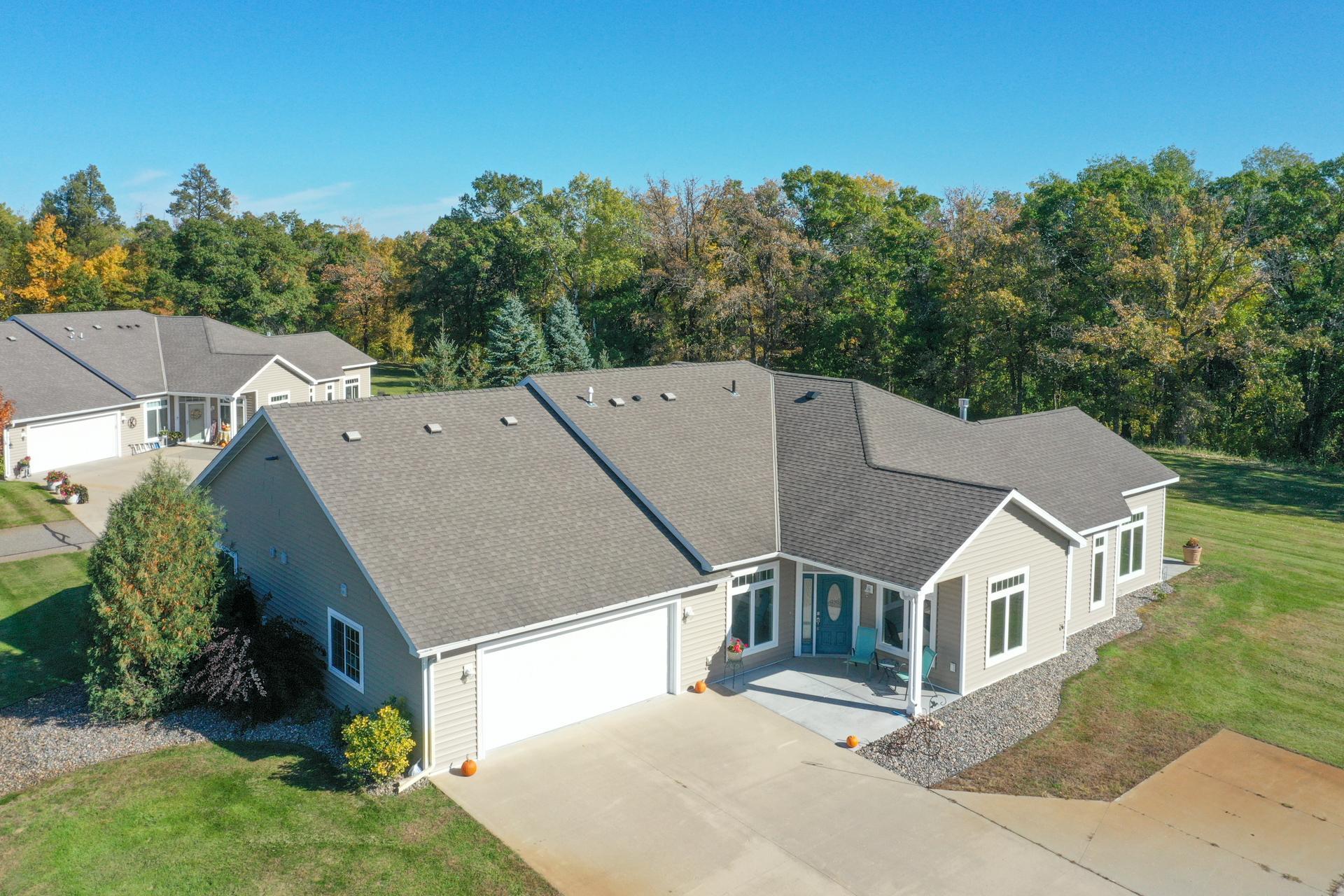 12802 Vintage Circle Property Photo 1