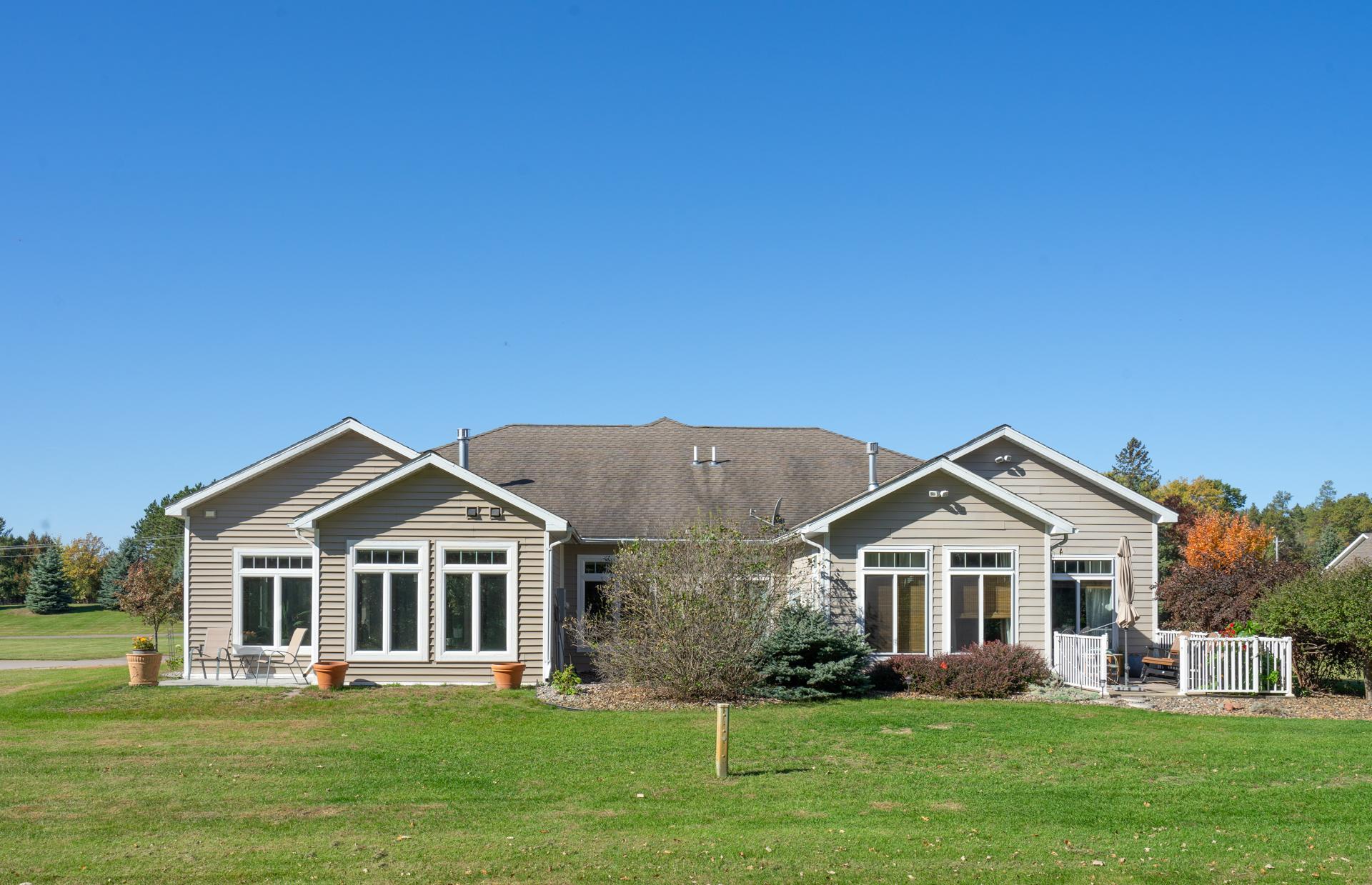 12802 Vintage Circle Property Photo 6