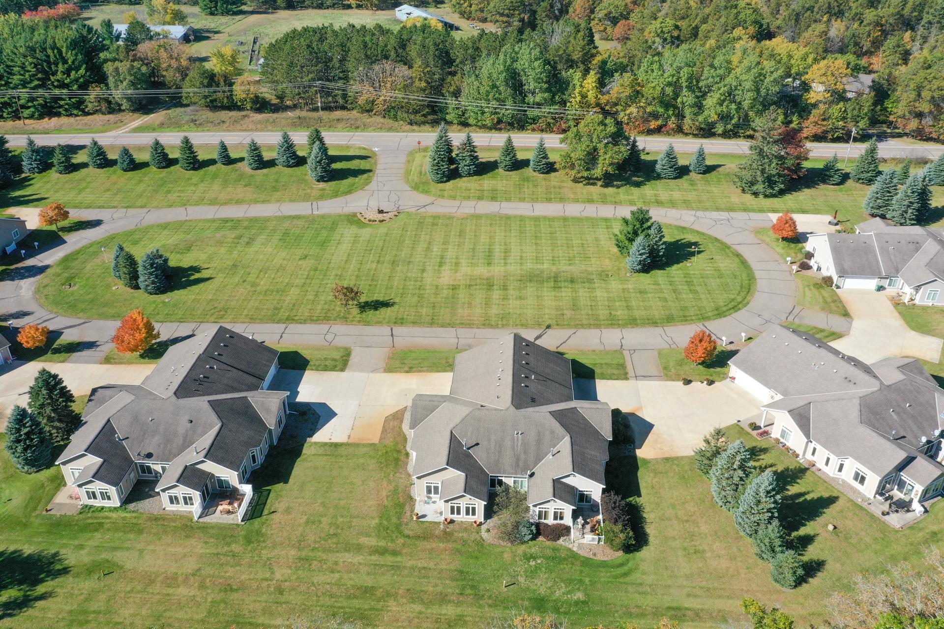 12802 Vintage Circle Property Photo 8