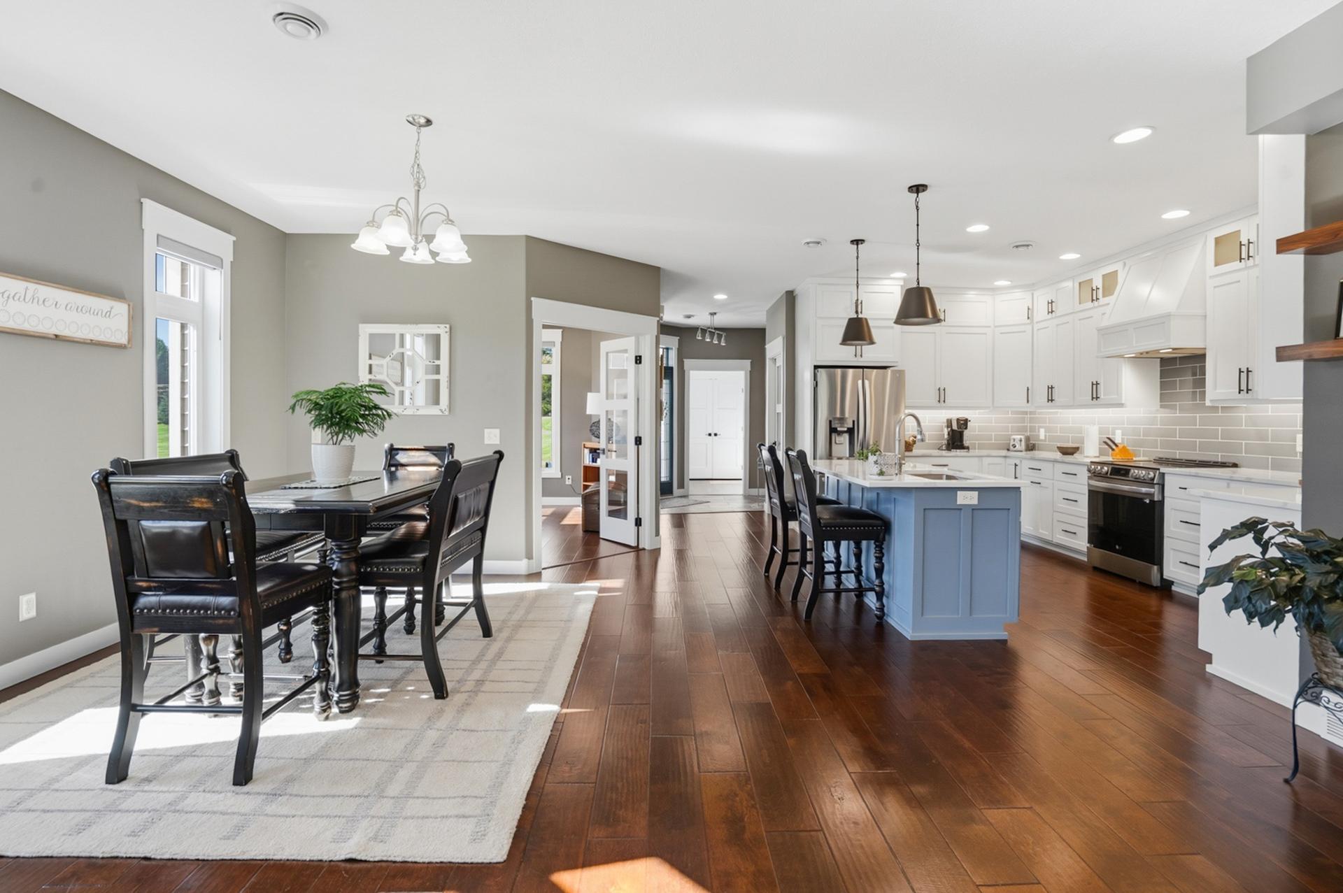12802 Vintage Circle Property Photo 15