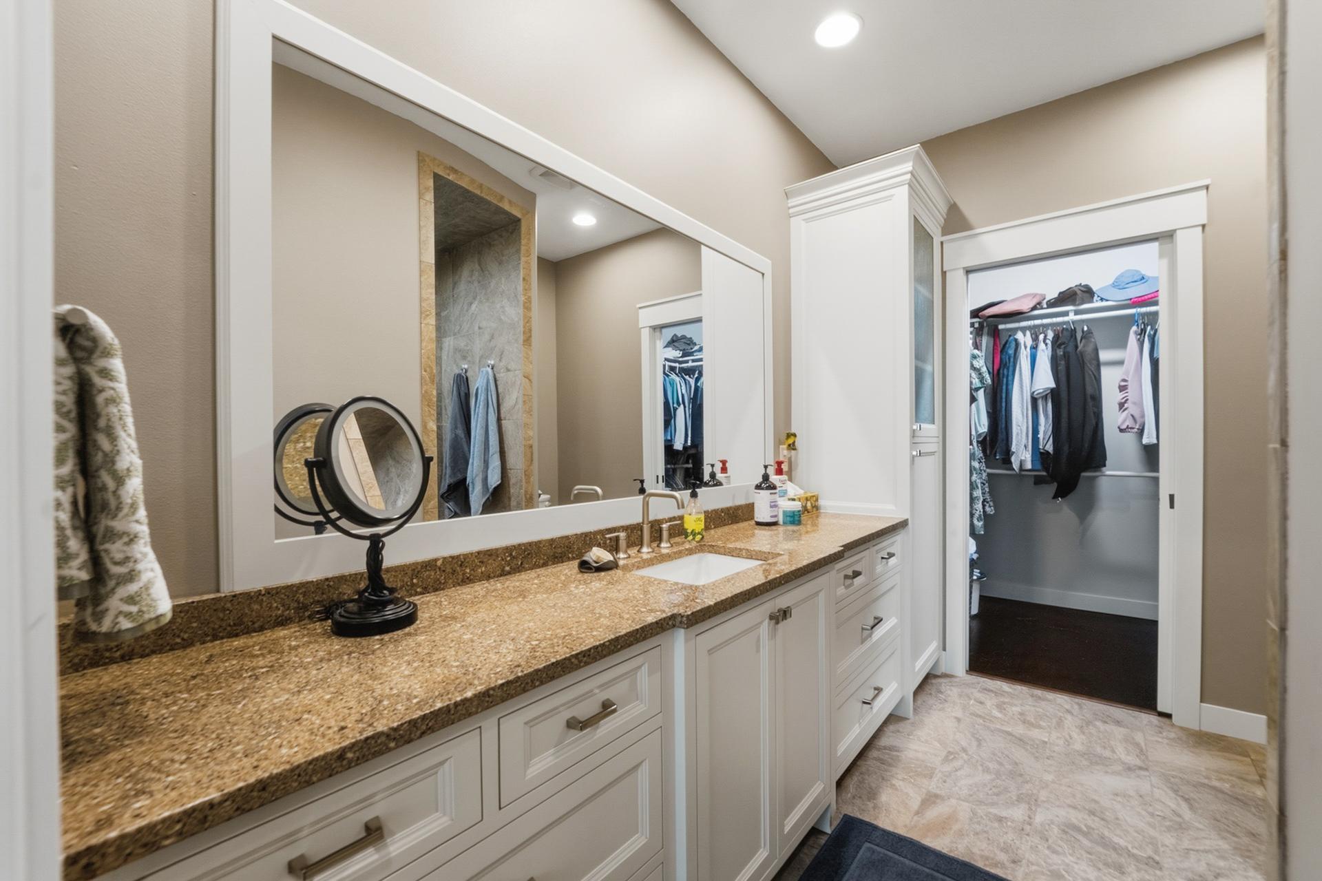 12802 Vintage Circle Property Photo 34